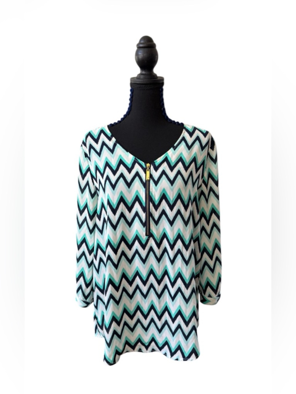 Roz & Ali Mint, Black & White Chevron Blouse with Front Golden Zipper